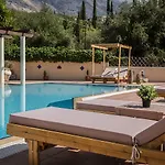 Diana Aparthotel 4*