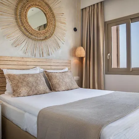 Apartahotel Diana 4*